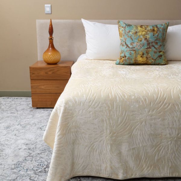 Cream Sesli faux mink blanket