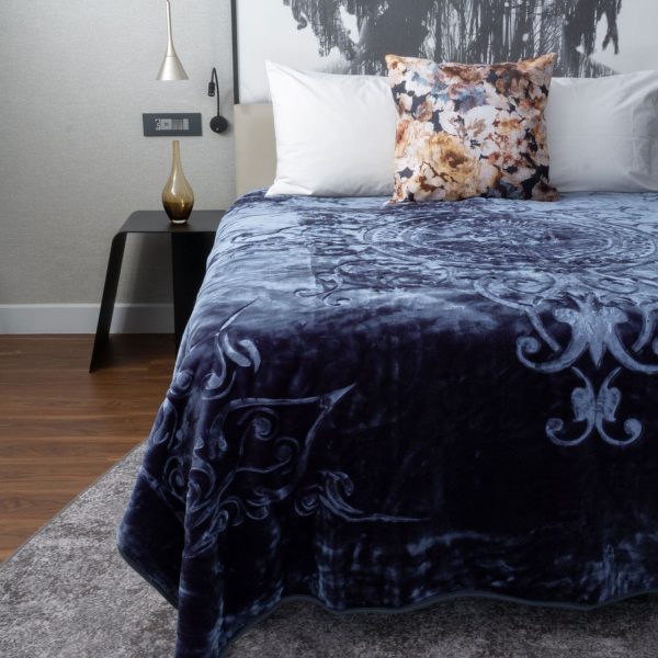 Sesli faux mink blanket in denim blue